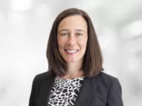 deana susinskas headshot