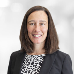 deana susinskas headshot
